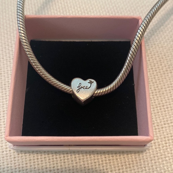 Pandora free charm - Picture 1 of 4